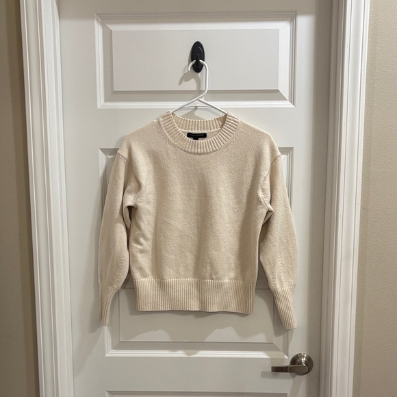 Banana Republic Sweaters - ✨Banana Republic Sweater✨